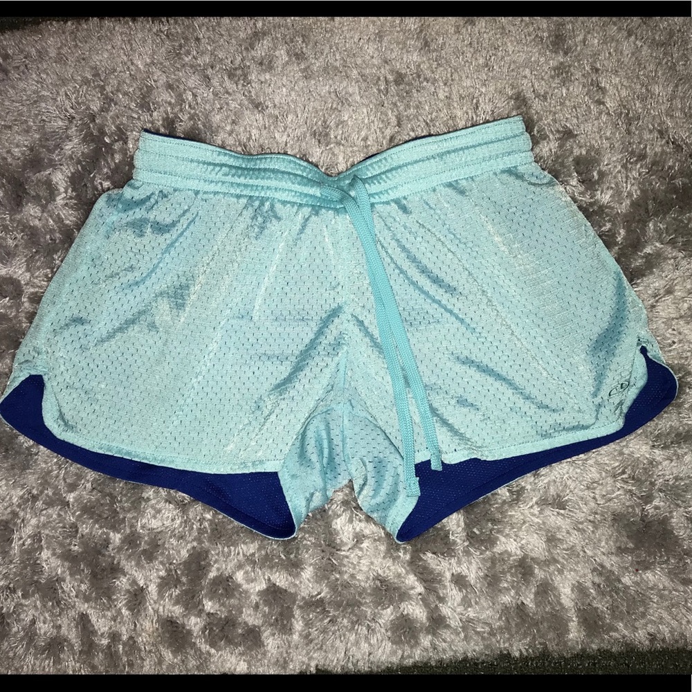 Reversible athletic shorts